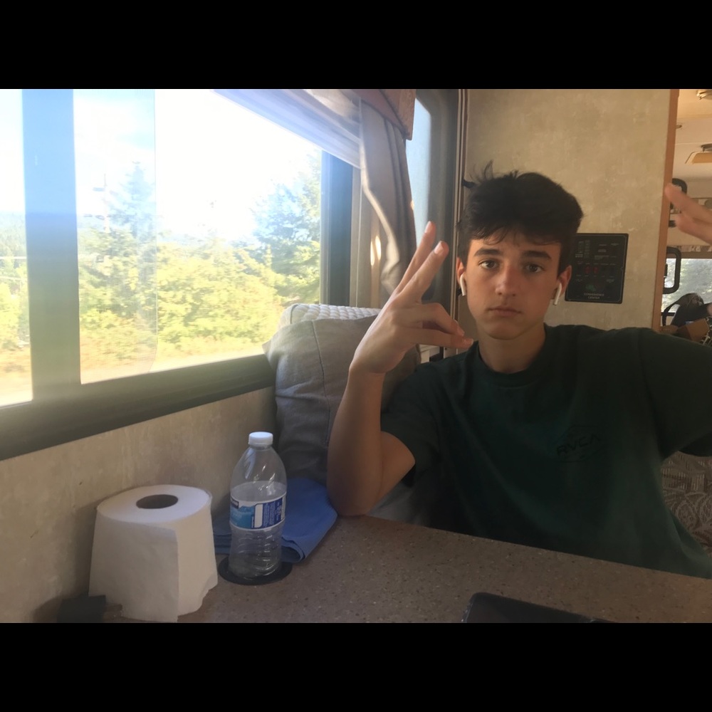 Meet your Posher, Zach